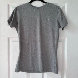 Nike Women's Gray Short Sleeve Tee
